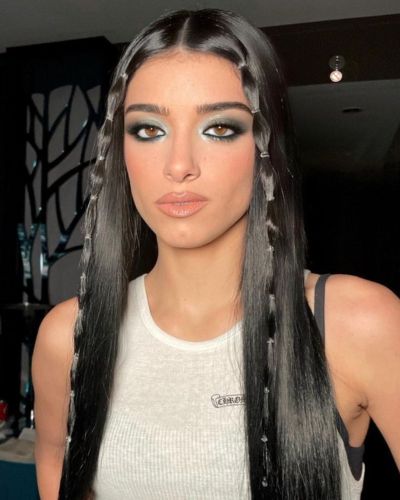 Peinados con cabello suelto para ver el Mundial: coletas burbuja