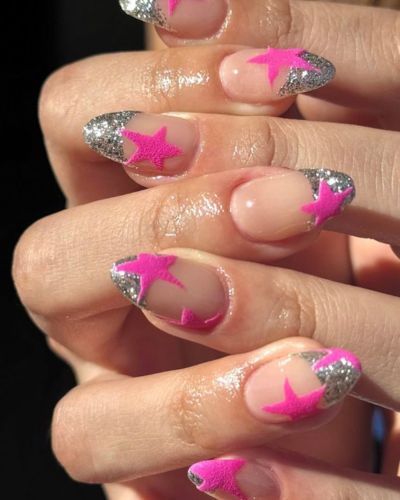 Francés con estrellas rosas